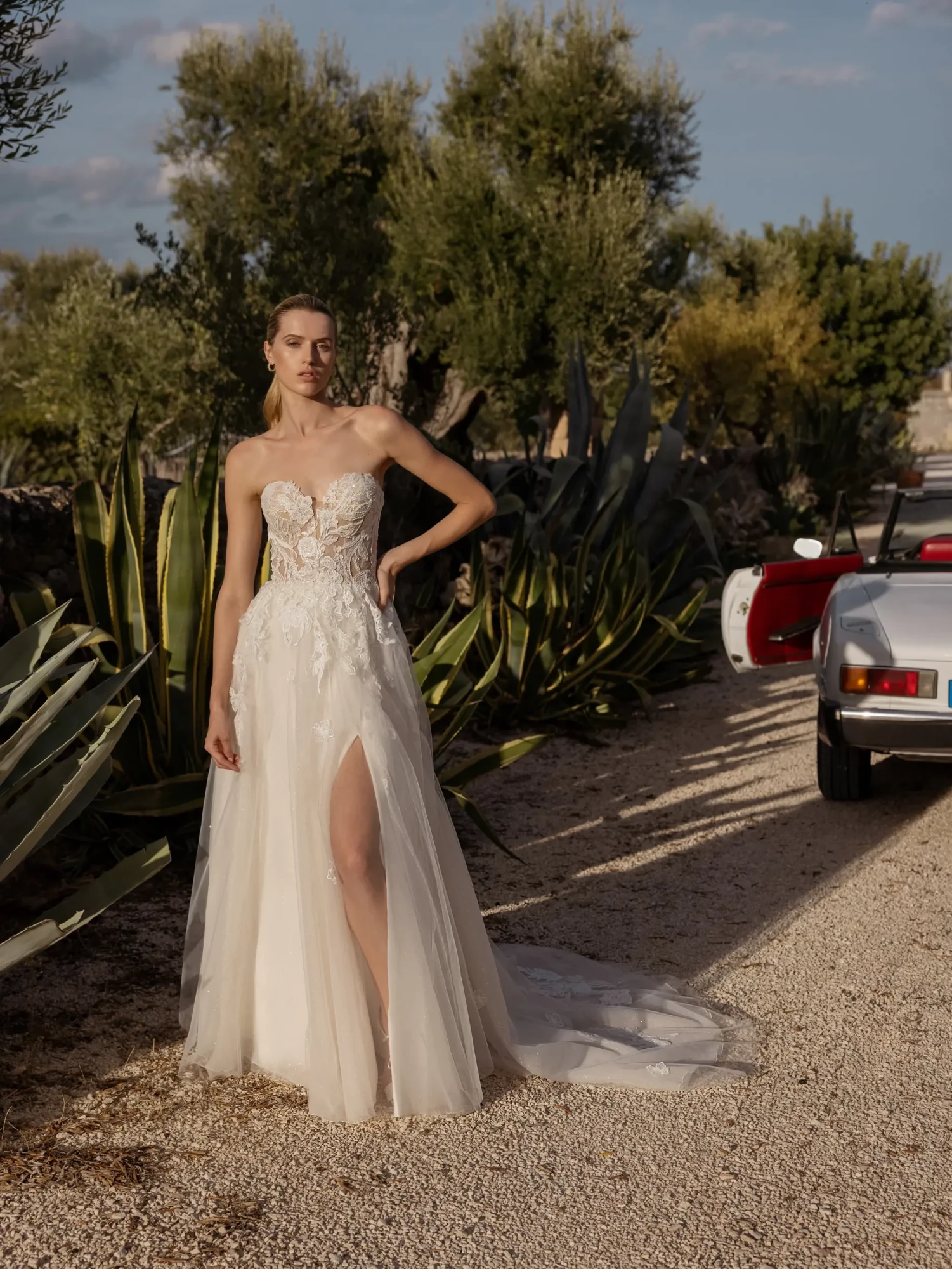 Adorious-Collection_Ally_Afront_13