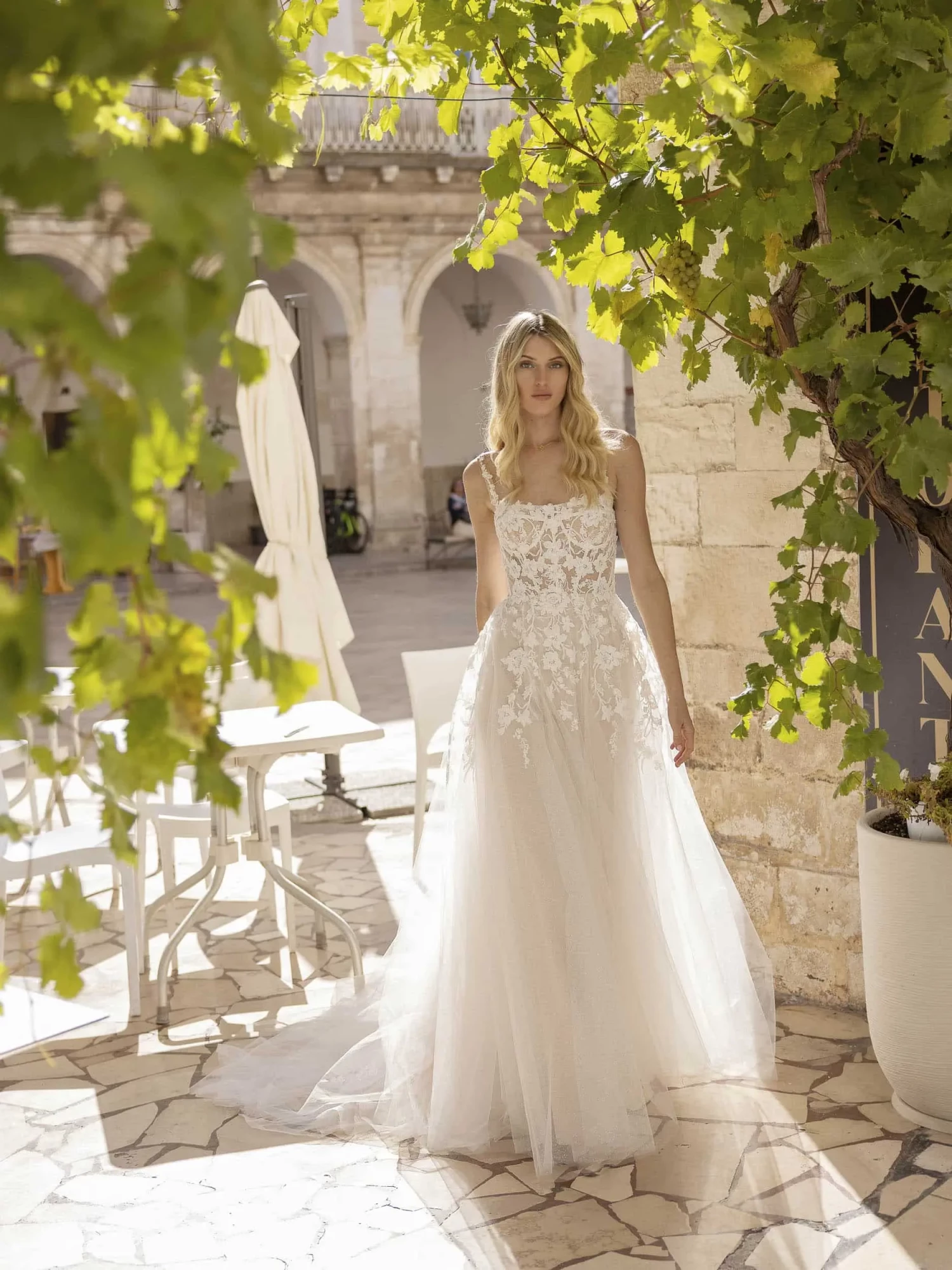 Adorious-Collection_Annette_Afront_2