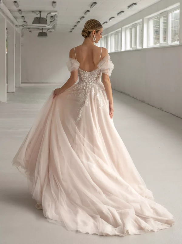 8109_Diane-Legand_Brautmode-Dolce-Vita_2