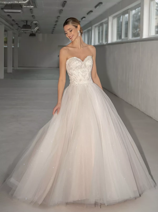 8127_Diane-Legand_Brautmode-Dolce-Vita_1