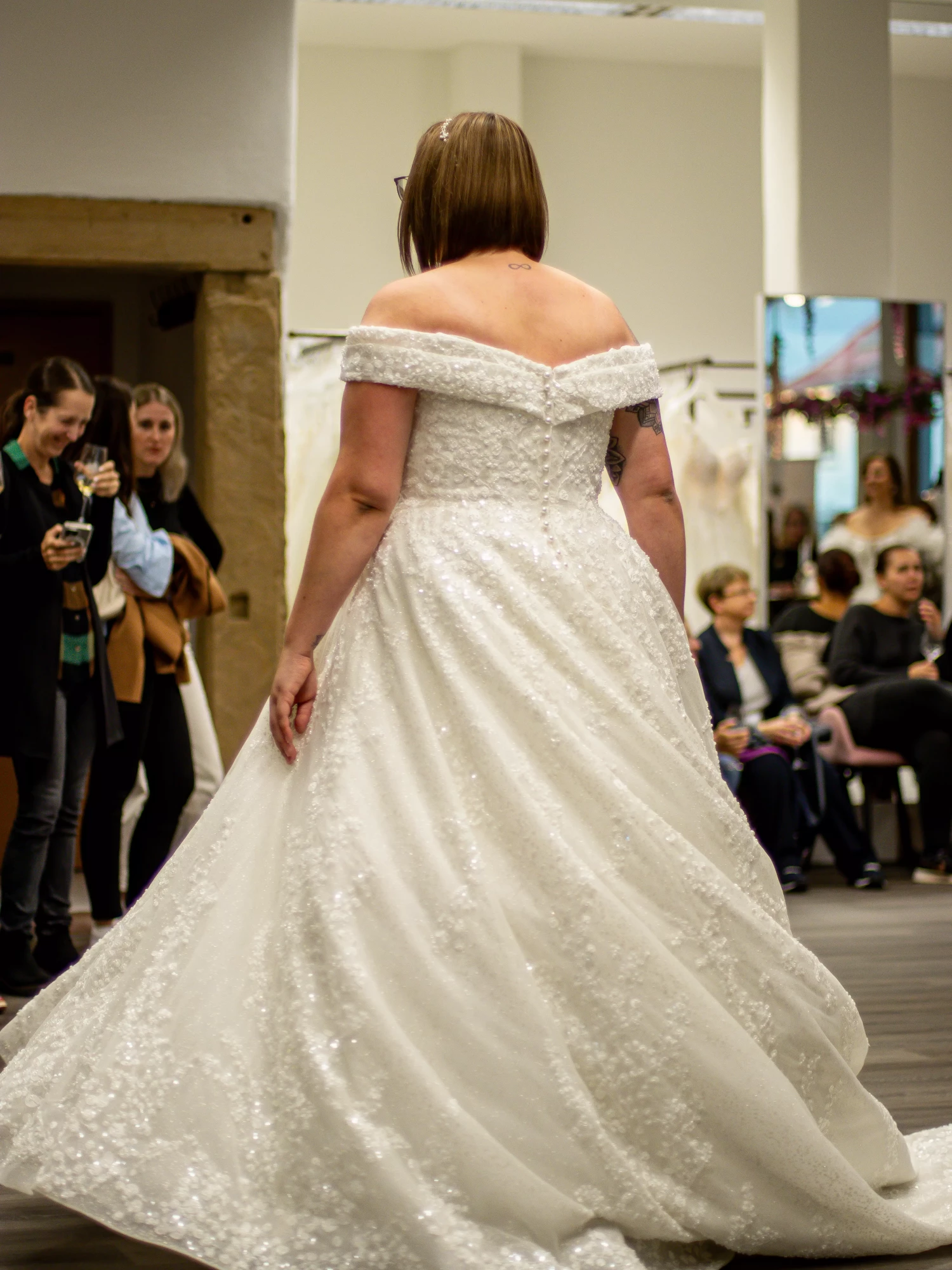 C700_Allure_Bridal_Brautmode-Dolce-Vita