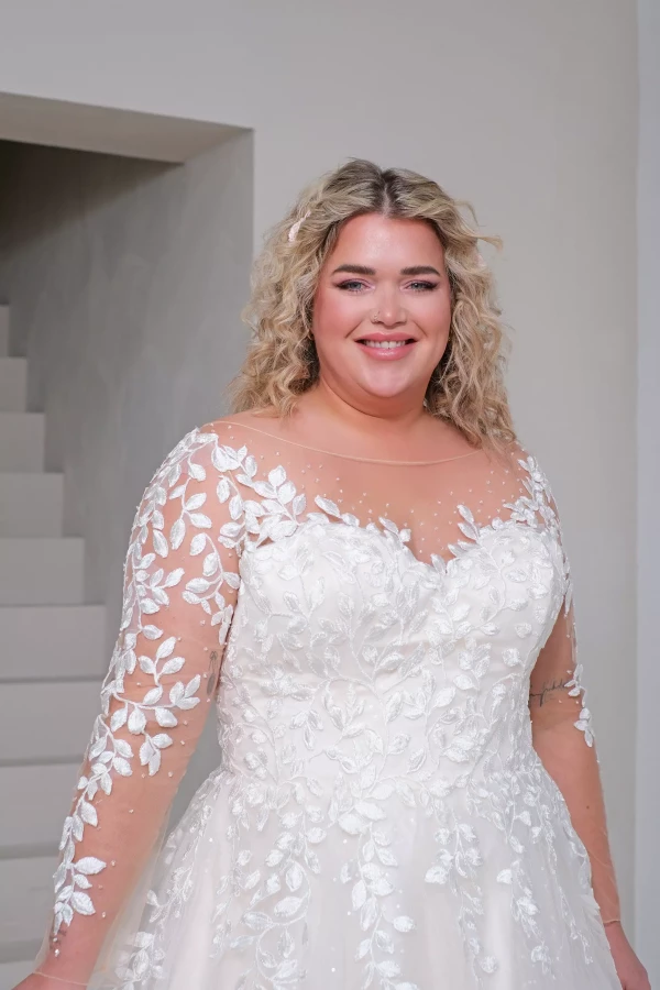 KHLOË_Bridalstar_Brautmode-Dolce-Vita