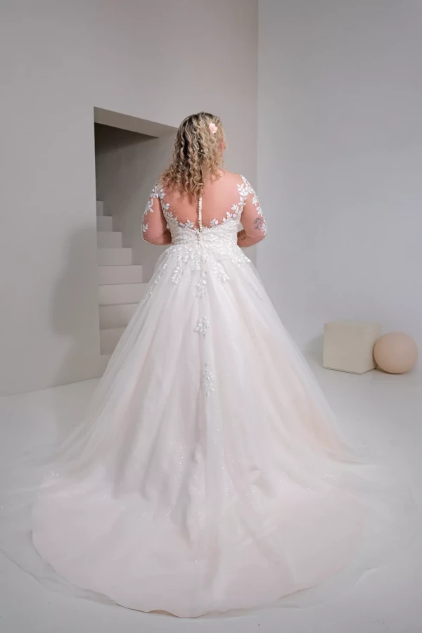 KHLOË_Bridalstar_Brautmode-Dolce-Vita2