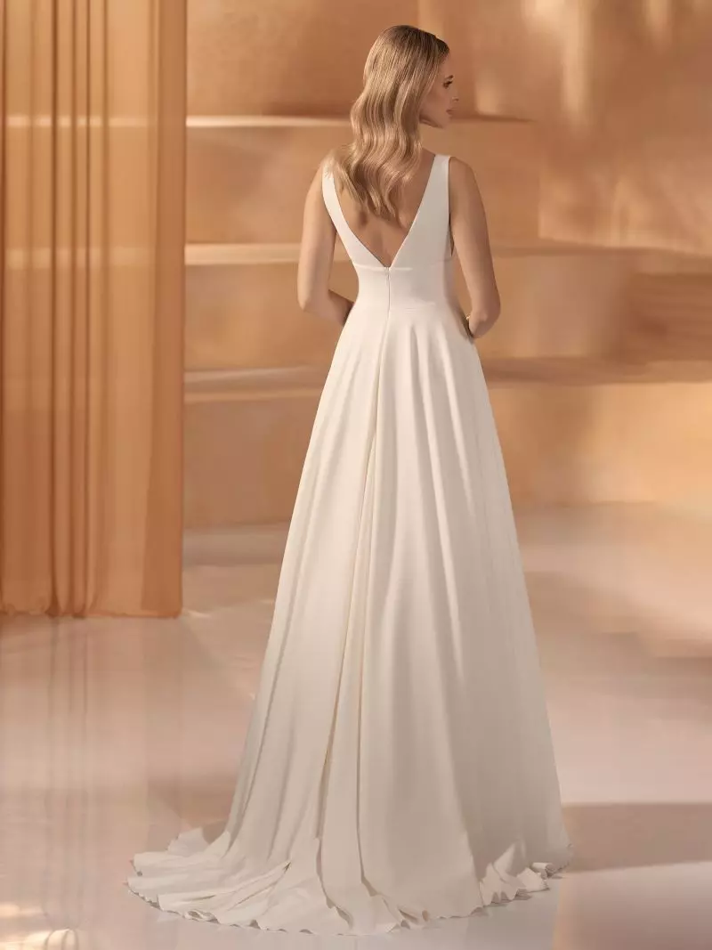 Pola_Brautkleid_Bianco-Evento_Brautmode-Dolce-Vita_1