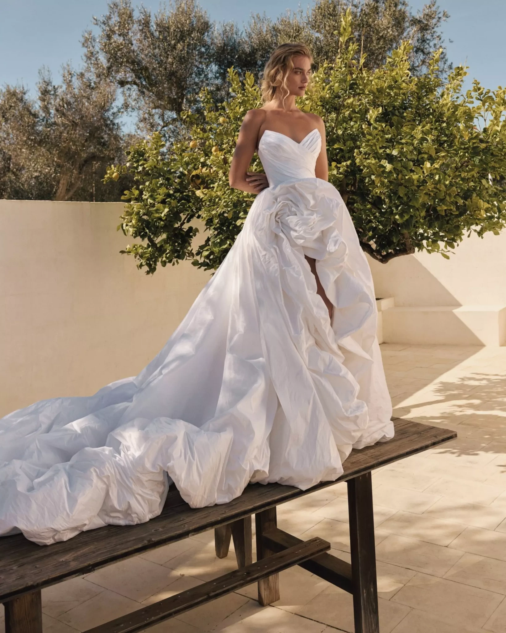 Meadow_Brautkleid_EvaLendel_DolceVita2